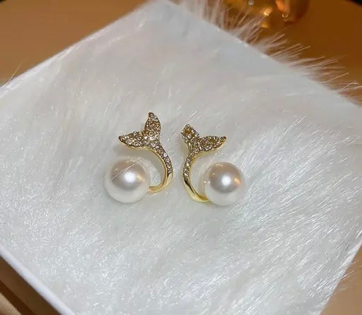 Starry Pearl Studs