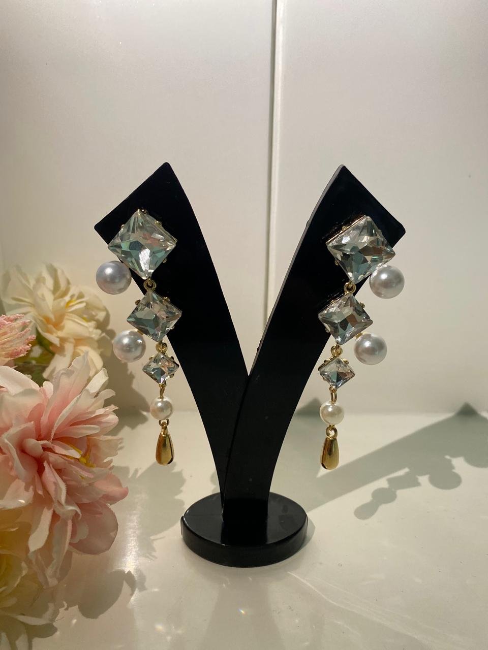 Latest American hanging long white silver pearl earrings