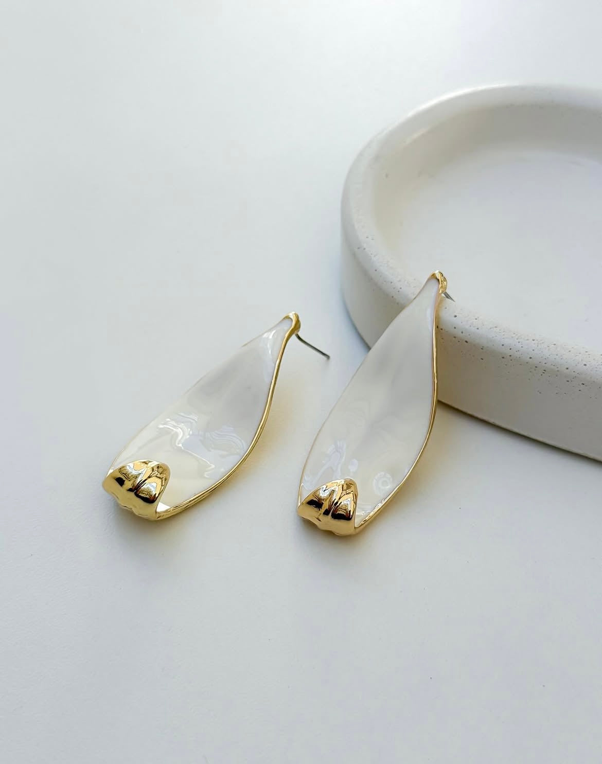 White enamel Large classy leaf earrings