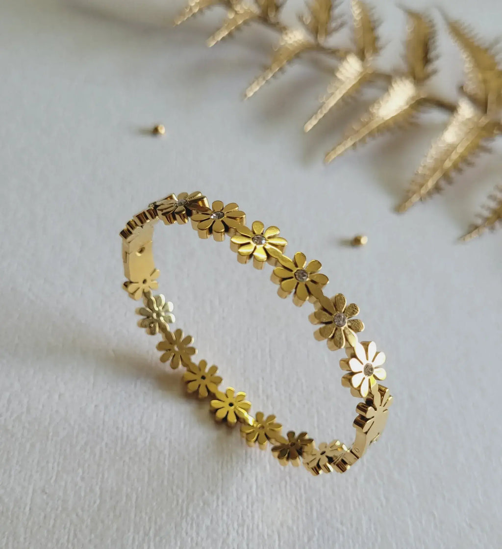 The Floral Stone Bracelet