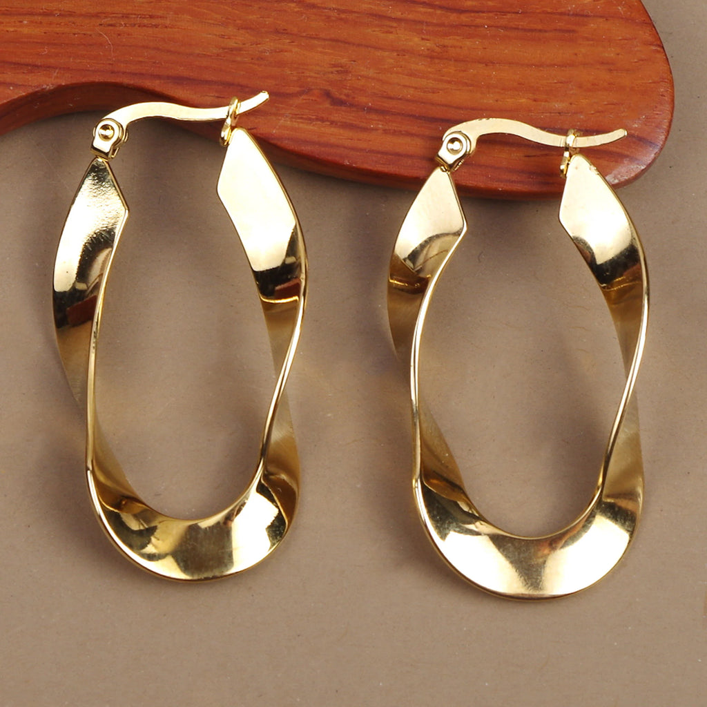 Twist & Twirl Gold Hoop earrings