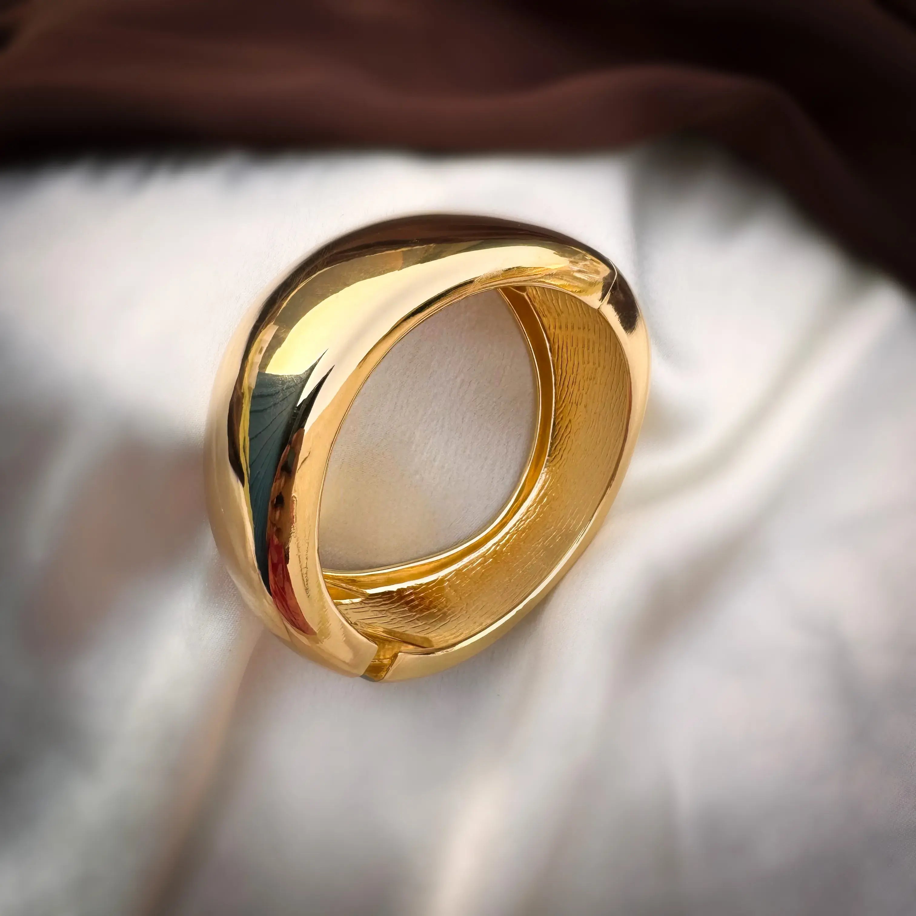 The Wide Wavey Bracelet