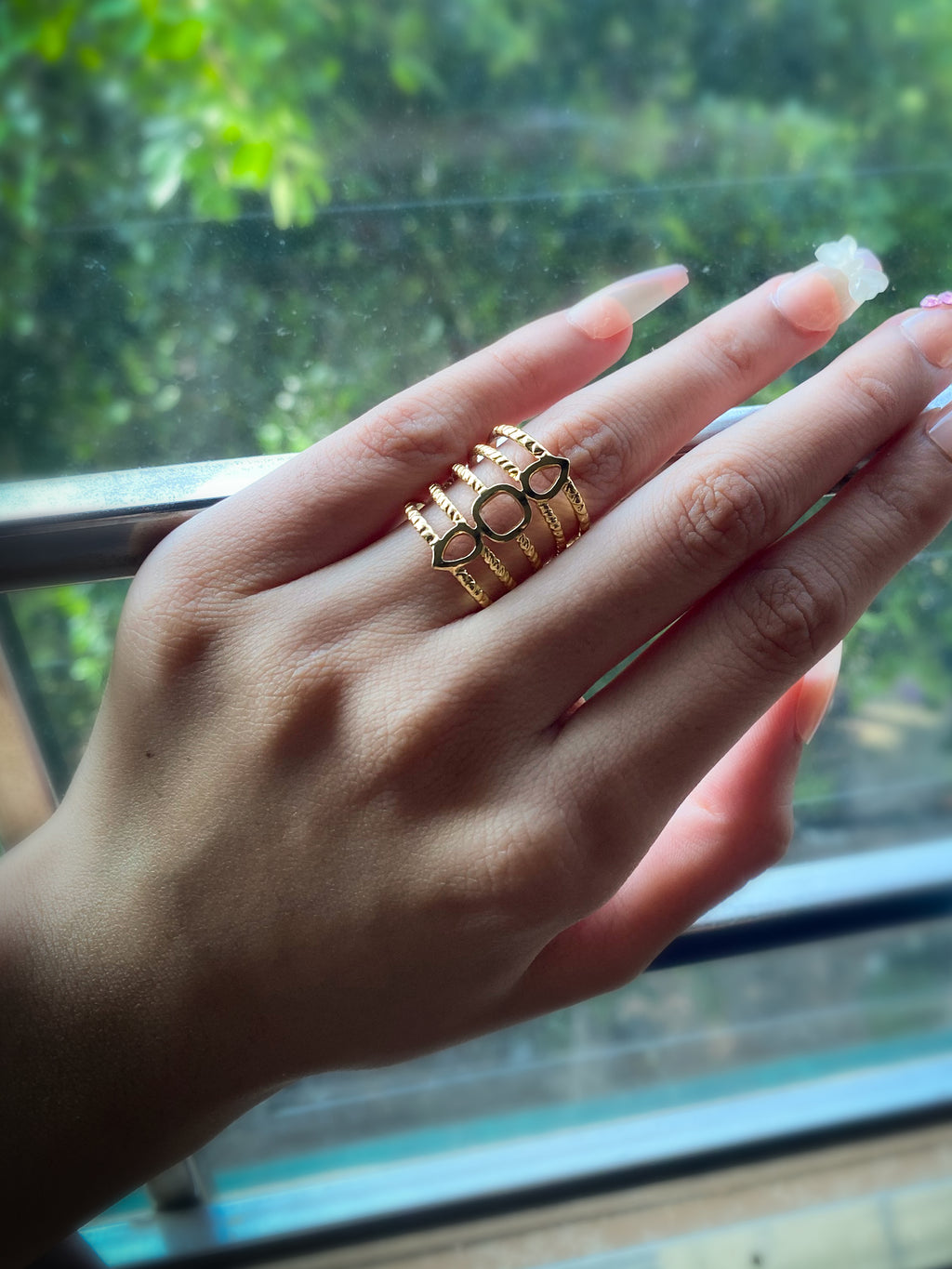 The Criss Elegance Ring