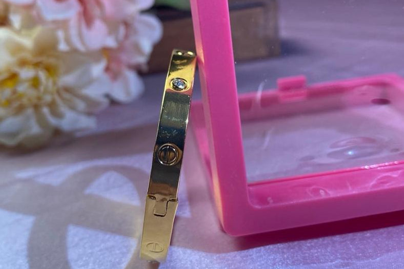 Gold Plated Stainless Steel Openable American Diamond Crystal Bracelet